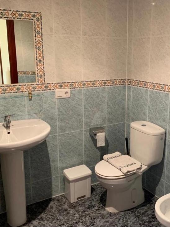 Hostel Arenos Velilla del Rio Carrion ภายนอก รูปภาพ
