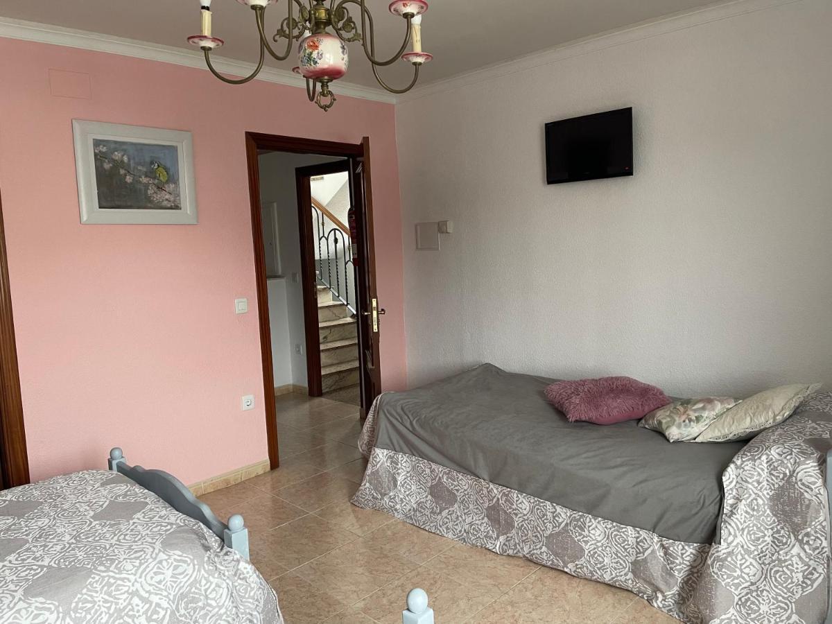 Hostel Arenos Velilla del Rio Carrion ภายนอก รูปภาพ