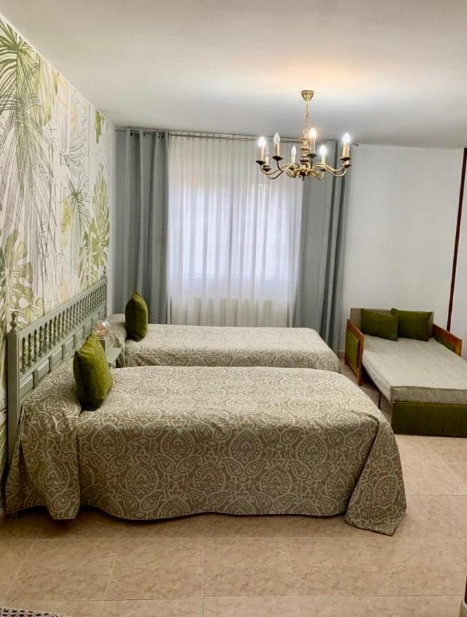 Hostel Arenos Velilla del Rio Carrion ภายนอก รูปภาพ